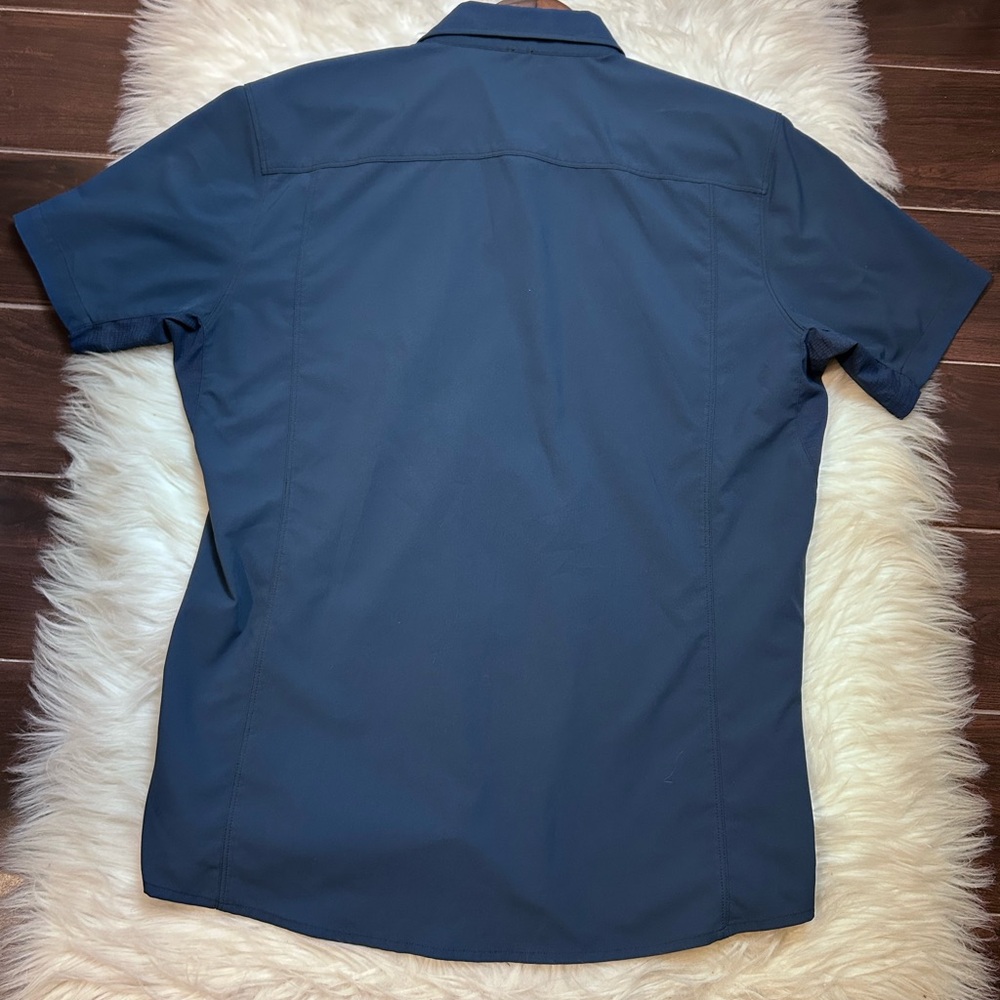 KUHL Bandit Performance Button Up Shirt Mens M Short Sleeve Blue Logo Classic - Picture 2 of 5